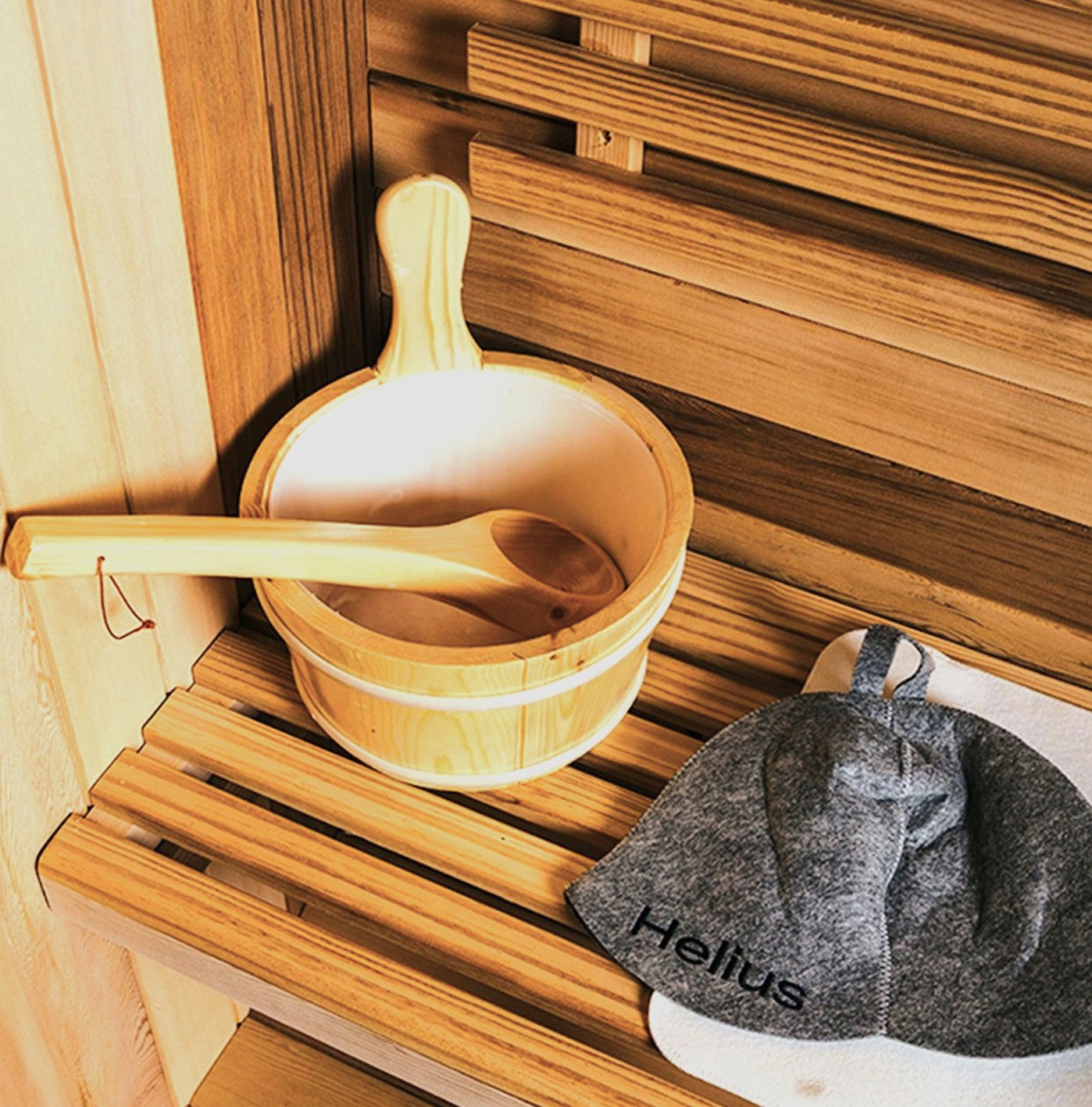 6-Person Cedar Barrel Sauna with Porch with Half Glass Window – 6kW Heater & Accessories